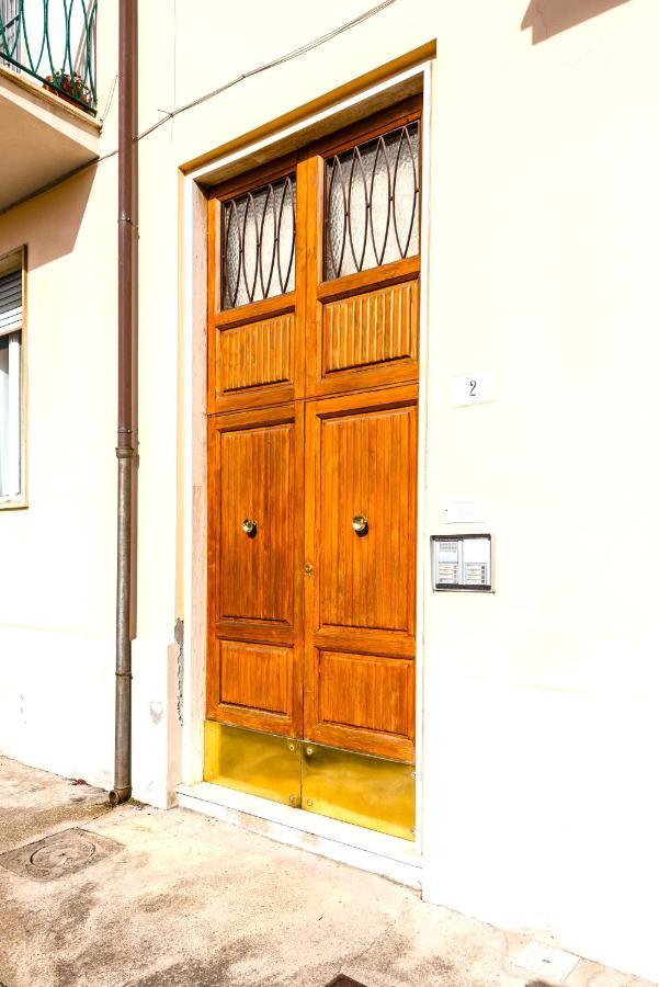 Hostly - The Urban Garden House - 3 Bedrooms, Garden, Great Location! Піза Екстер'єр фото
